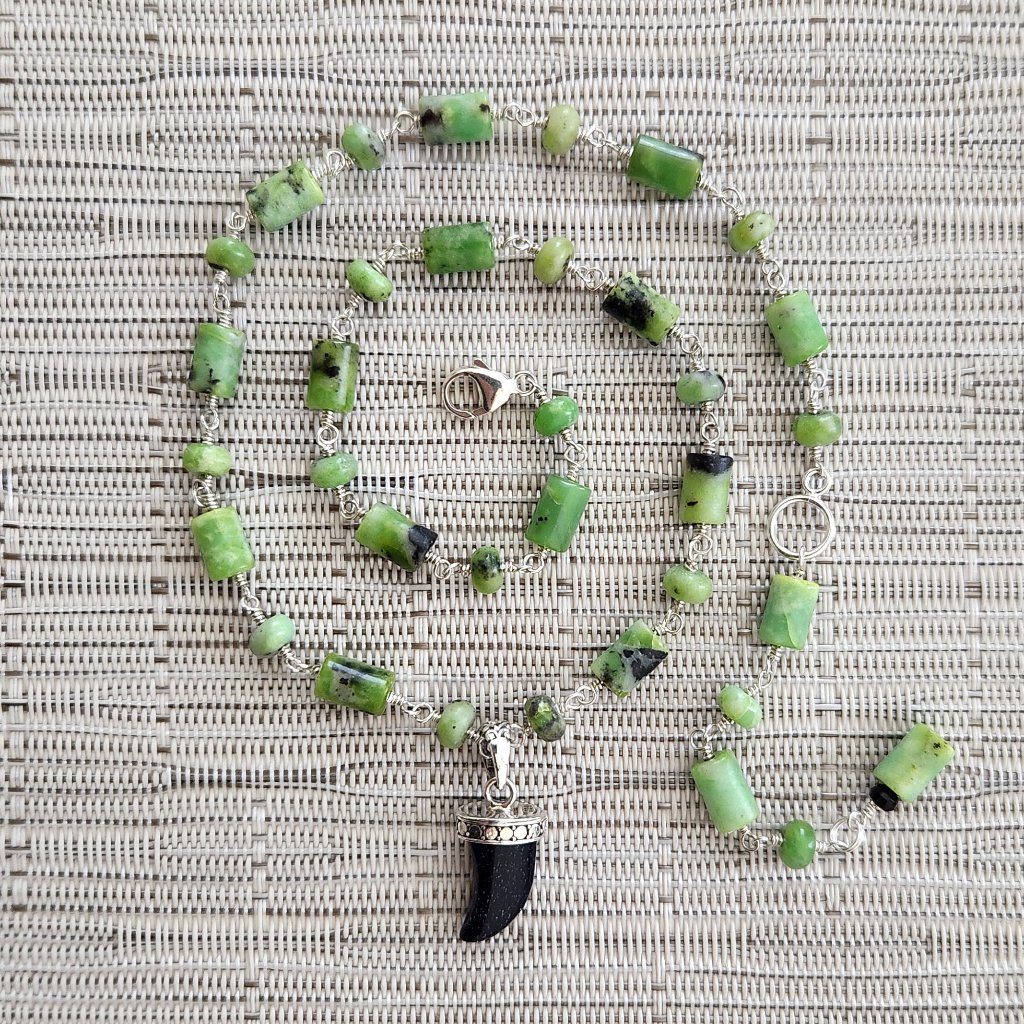 Necklace Chrysoprase Gemstones And 925 Silver Claw Pendant